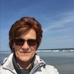 Meet your Posher, Deborah